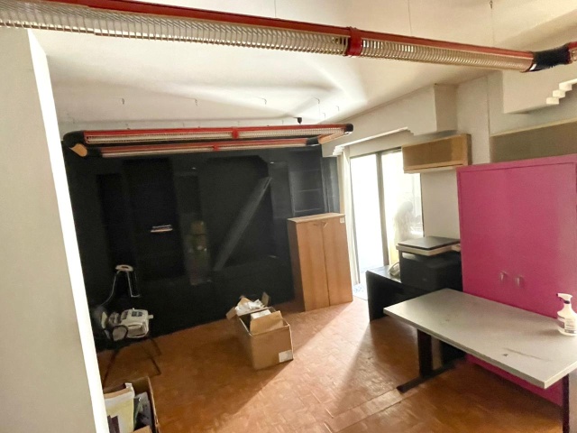 Achrafieh, Beirut, 4 Rooms Rooms,2 BathroomsBathrooms,Office,For Sale,2,2004