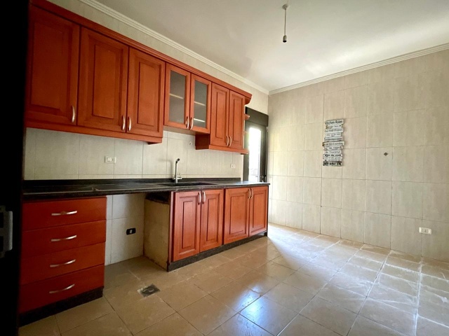 Baouchrieh, Matn, 3 Bedrooms Bedrooms, ,2 BathroomsBathrooms,Apartment,For Rent,1,2012