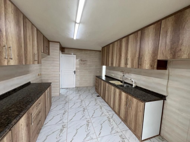 Zouk Mikhael, Keserwan, 4 Bedrooms Bedrooms, ,6 BathroomsBathrooms,Apartment,For Sale,2029