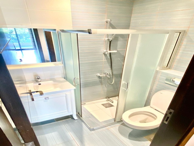 Sioufi, Beirut, 3 Bedrooms Bedrooms, ,2 BathroomsBathrooms,Apartment,For Rent,2,2040