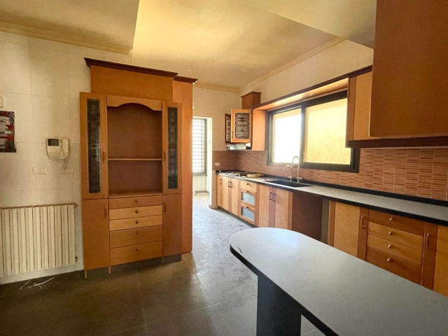 Sin el Fil, Matn, 4 Bedrooms Bedrooms, ,2 BathroomsBathrooms,Apartment,For Rent,6,2042