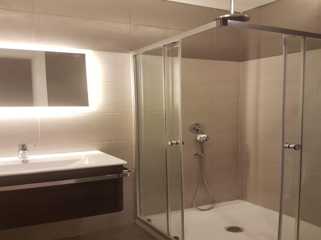 Achrafieh, Beirut, 1 Bedroom Bedrooms, ,2 BathroomsBathrooms,Apartment,For Rent,1,2046