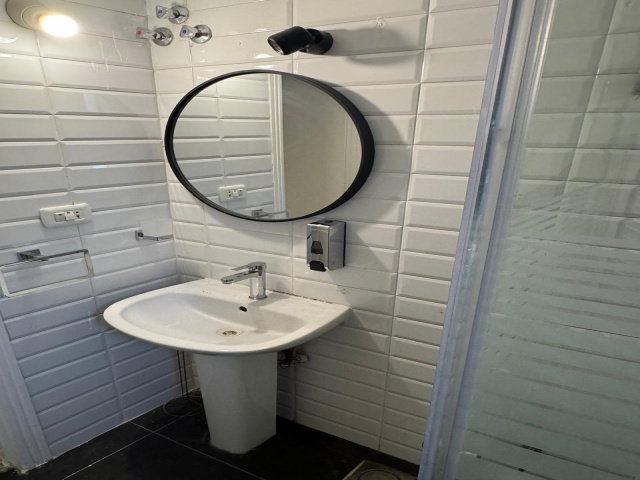 Mar Mikhael, Beirut, 1 Bedroom Bedrooms, ,1 BathroomBathrooms,Apartment,For Rent,1,2104