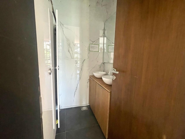 Sin el Fil, Matn, 6 Rooms Rooms,2 BathroomsBathrooms,Office,For Rent,1,2117