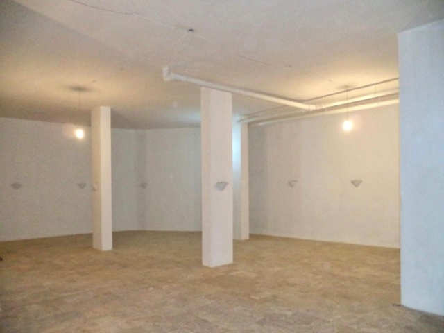 Achrafieh, Beirut, 2 Rooms Rooms,3 BathroomsBathrooms,Warehouse,For Sale,2207