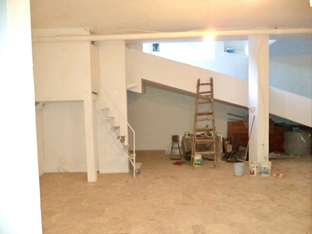 Achrafieh, Beirut, 2 Rooms Rooms,3 BathroomsBathrooms,Warehouse,For Sale,2207