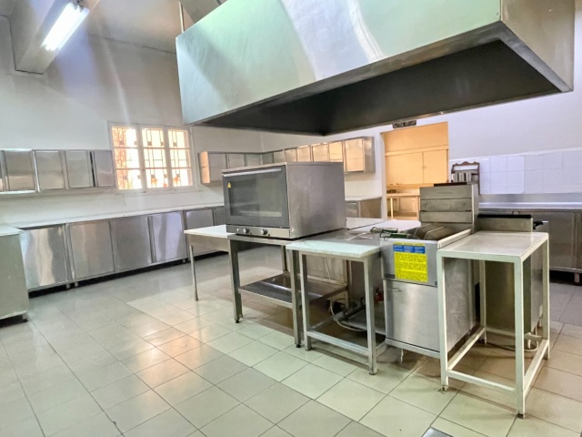 Achrafieh, ,2 BathroomsBathrooms,Warehouse,For Rent,2240
