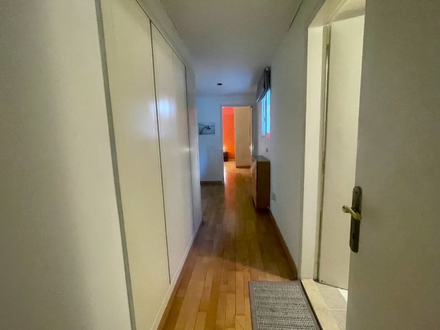 Achrafieh, 3 Bedrooms Bedrooms, ,2 BathroomsBathrooms,Apartment,For Rent,3,2249