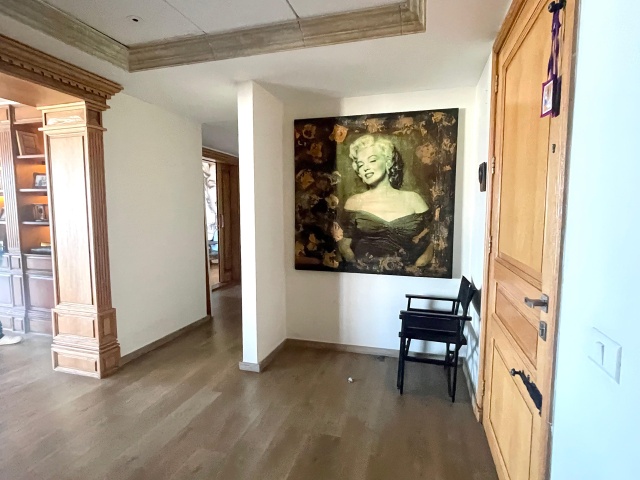 Achrafieh, 4 Bedrooms Bedrooms, ,7 BathroomsBathrooms,Apartment,For Rent,8,2256