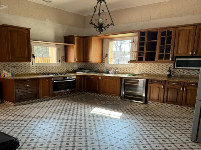 Bologna, Matn, 2 Bedrooms Bedrooms, ,2 BathroomsBathrooms,Apartment,For Rent,2277