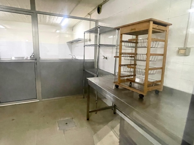 Jdeideh, Matn, 2 Rooms Rooms,1 BathroomBathrooms,Warehouse,For Sale,2288