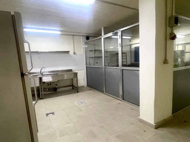 Jdeideh, Matn, 2 Rooms Rooms,1 BathroomBathrooms,Warehouse,For Sale,2288