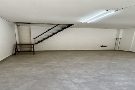 Achrafieh, 2 Rooms Rooms,1 BathroomBathrooms,Shop,For Rent,2291