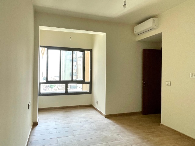 Achrafieh, 2 Bedrooms Bedrooms, 2 Rooms Rooms,2 BathroomsBathrooms,Apartment,For Sale,3,2293