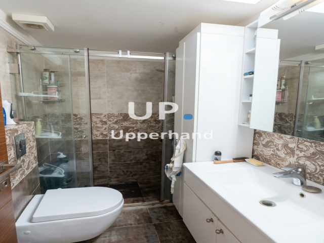 Baouchriyeh, Matn, 3 Bedrooms Bedrooms, ,2 BathroomsBathrooms,Apartment,For Sale,8,2312