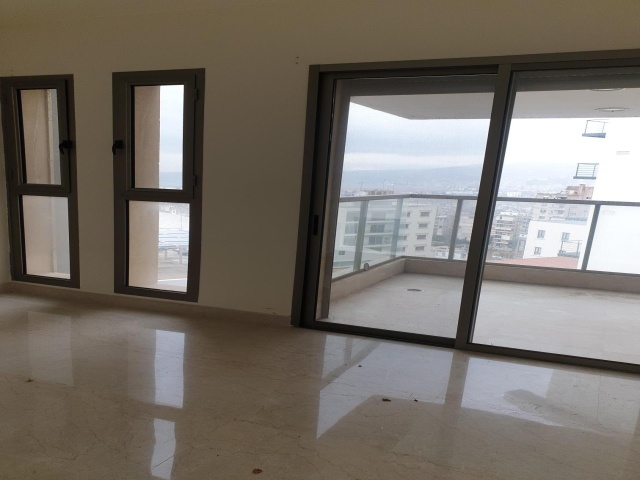 Sioufi, Beirut, 3 Bedrooms Bedrooms, 5 Rooms Rooms,4 BathroomsBathrooms,Apartment,For Rent,7,1046