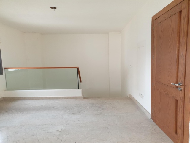 Sioufi, Beirut, 3 Bedrooms Bedrooms, 5 Rooms Rooms,4 BathroomsBathrooms,Apartment,For Rent,7,1046