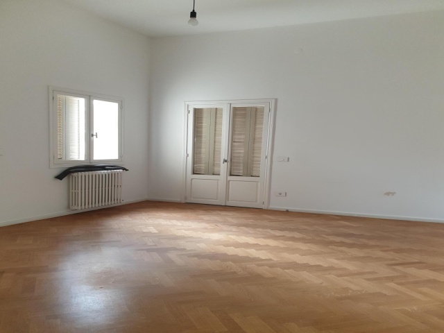 Sioufi, Beirut, 3 Bedrooms Bedrooms, 5 Rooms Rooms,4 BathroomsBathrooms,Apartment,For Rent,4,1047