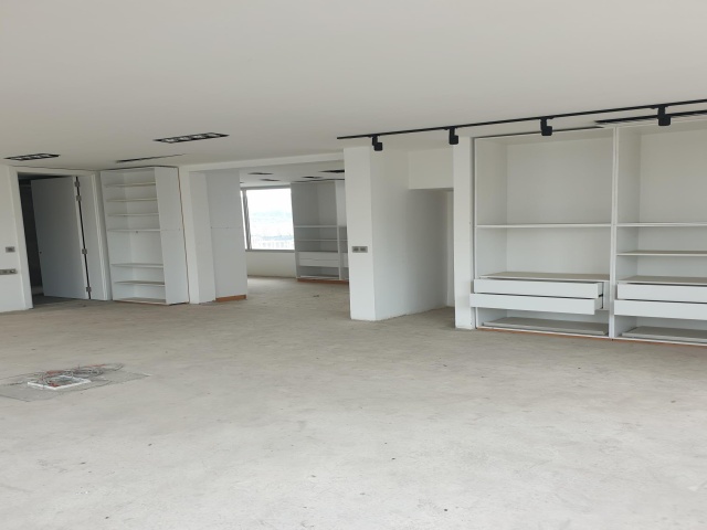 Sioufi, Sassine, Beirut, 4 Bedrooms Bedrooms, 6 Rooms Rooms,4 BathroomsBathrooms,Apartment,For Sale,10,1048