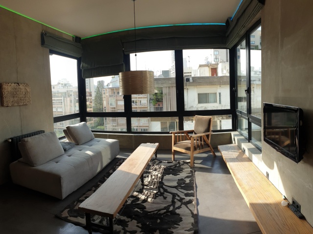 Sioufi, Beirut, 1 Bedroom Bedrooms, 2 Rooms Rooms,2 BathroomsBathrooms,Apartment,For Rent,5,1049