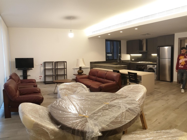 Achrafieh, Beirut, 2 Bedrooms Bedrooms, 3 Rooms Rooms,3 BathroomsBathrooms,Apartment,For Rent,3,1052