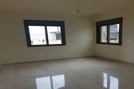 Achrafieh, 2 Bedrooms Bedrooms, 3 Rooms Rooms,3 BathroomsBathrooms,Apartment,For Rent,4,1054