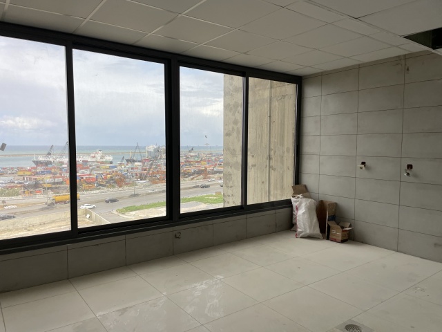 Achrafieh, Beirut, 10 Rooms Rooms,2 BathroomsBathrooms,Office,For Rent,4,1064