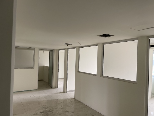 Achrafieh, Beirut, 10 Rooms Rooms,2 BathroomsBathrooms,Office,For Rent,4,1064