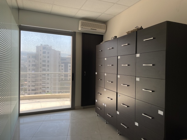 Sin el Fil, Matn, 7 Rooms Rooms,2 BathroomsBathrooms,Office,For Rent,7,1079