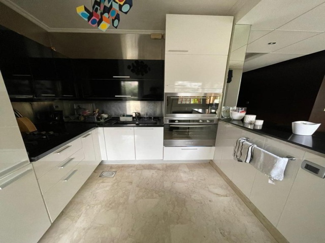 Achrafieh, 1 Bedroom Bedrooms, 3 Rooms Rooms,2 BathroomsBathrooms,Apartment,For Rent,2,1121