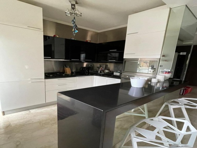 Achrafieh, 1 Bedroom Bedrooms, 3 Rooms Rooms,2 BathroomsBathrooms,Apartment,For Rent,2,1121