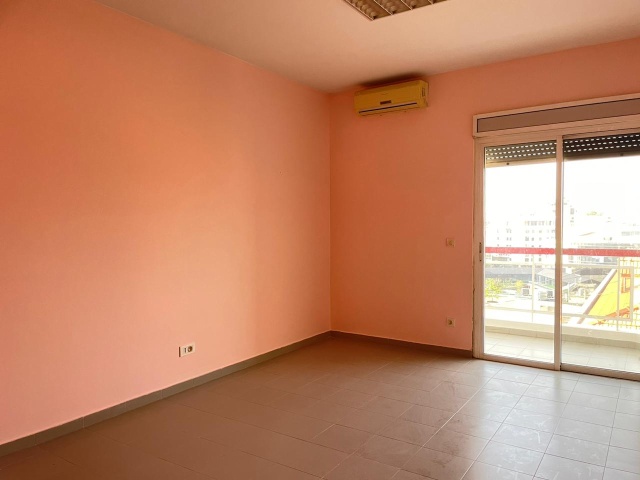 Hazmieh, Baabda, 3 Bedrooms Bedrooms, 6 Rooms Rooms,4 BathroomsBathrooms,Apartment,For Rent,2,1129