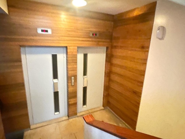 Clemenceau, Ras Beirut, Beirut, 2 Bedrooms Bedrooms, 4 Rooms Rooms,2 BathroomsBathrooms,Apartment,For Rent,1,1132