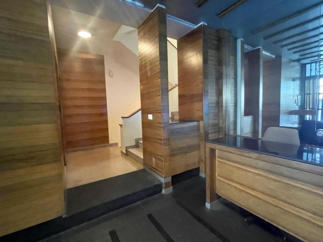 Clemenceau, Ras Beirut, Beirut, 2 Bedrooms Bedrooms, 4 Rooms Rooms,2 BathroomsBathrooms,Apartment,For Rent,1,1132