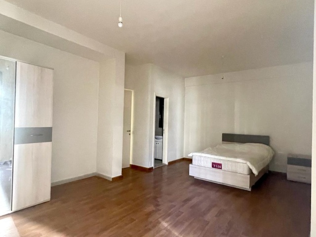 Clemenceau, Ras Beirut, Beirut, 2 Bedrooms Bedrooms, 4 Rooms Rooms,2 BathroomsBathrooms,Apartment,For Rent,1,1132