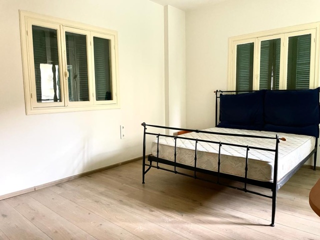 Achrafieh, 3 Bedrooms Bedrooms, ,3 BathroomsBathrooms,Apartment,For Rent,2,1157