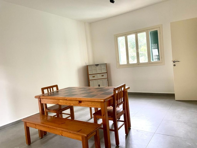 Achrafieh, 3 Bedrooms Bedrooms, ,3 BathroomsBathrooms,Apartment,For Rent,2,1157