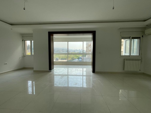 Sin el Fil, Matn, 3 Bedrooms Bedrooms, 5 Rooms Rooms,4 BathroomsBathrooms,Apartment,For Rent,1,1170