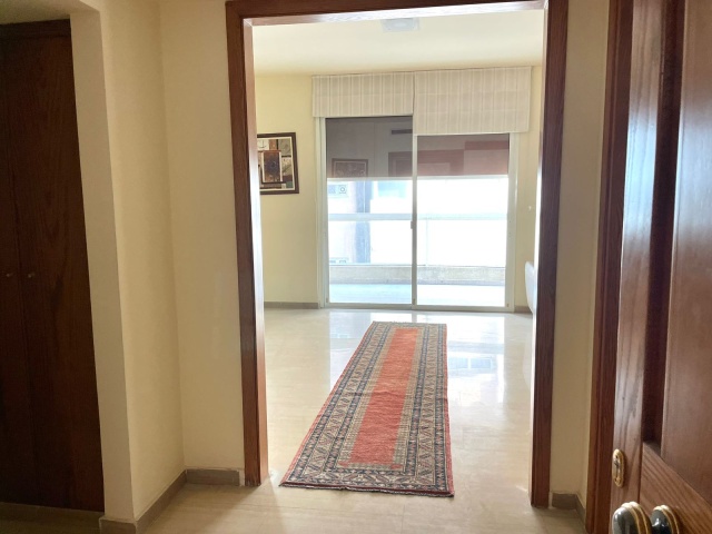 Achrafieh, 3 Bedrooms Bedrooms, ,4 BathroomsBathrooms,Apartment,For Rent,7,1178