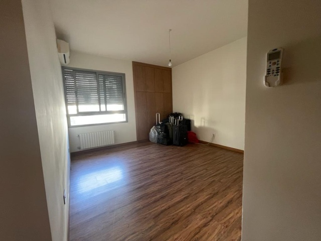 Achrafieh, 3 Bedrooms Bedrooms, ,4 BathroomsBathrooms,Apartment,For Rent,7,1185