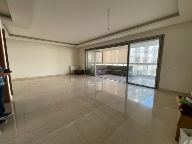 Achrafieh, 3 Bedrooms Bedrooms, ,4 BathroomsBathrooms,Apartment,For Rent,7,1185