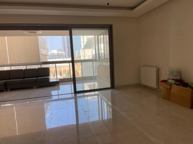 Achrafieh, 3 Bedrooms Bedrooms, ,4 BathroomsBathrooms,Apartment,For Rent,7,1185