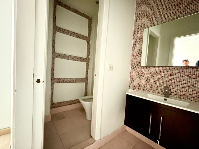 Gemmayzeh, Beirut, 2 Rooms Rooms,1 BathroomBathrooms,Office,For Rent,4,1186