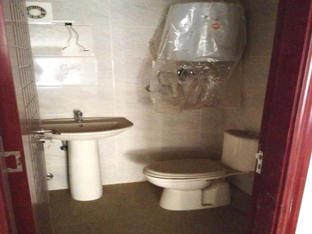 Baouchriyeh, Matn, ,1 BathroomBathrooms,Shop,For Rent,1219