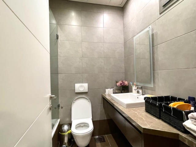 Achrafieh, 3 Bedrooms Bedrooms, ,5 BathroomsBathrooms,Apartment,For Sale,2,1262