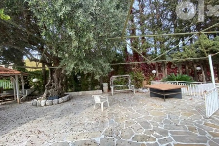 Ajaltoun, Keserwan, 7 Bedrooms Bedrooms, ,10 BathroomsBathrooms,Villa,For Sale,1271