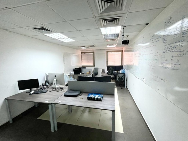 Badaro, Beirut, 7 Rooms Rooms,2 BathroomsBathrooms,Office,For Rent,9,1303