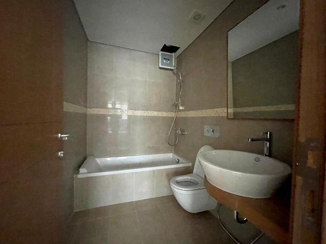 Achrafieh, 2 Bedrooms Bedrooms, ,1 BathroomBathrooms,Apartment,For Rent,1,1339