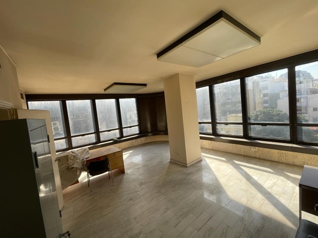 Achrafieh, 4 Rooms Rooms,1 BathroomBathrooms,Office,For Rent,4,1354