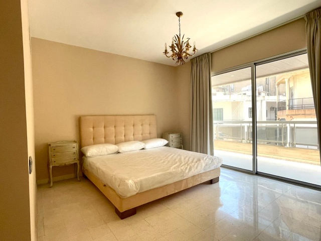 Achrafieh, 4 Bedrooms Bedrooms, ,3 BathroomsBathrooms,Apartment,For Rent,3,1383